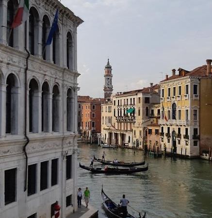 Gondola Show Venice Luaran gambar