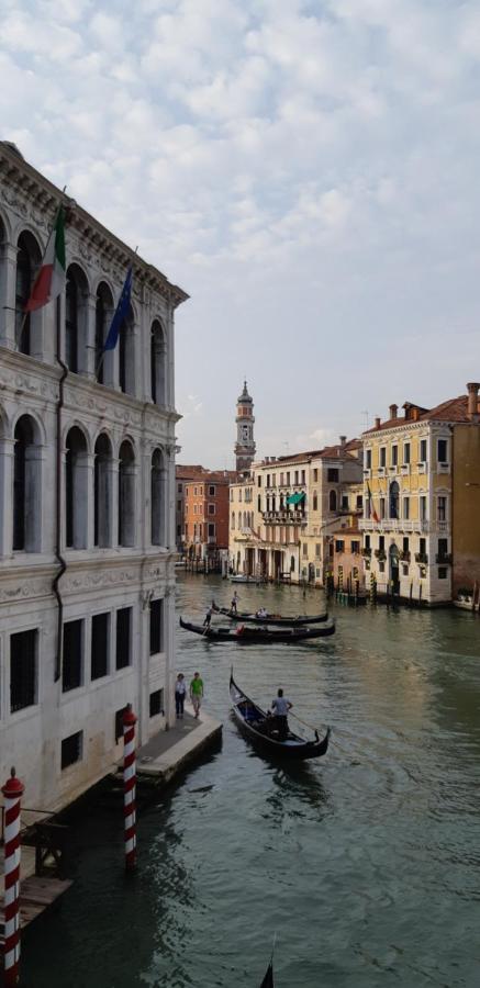 Gondola Show Venice Luaran gambar